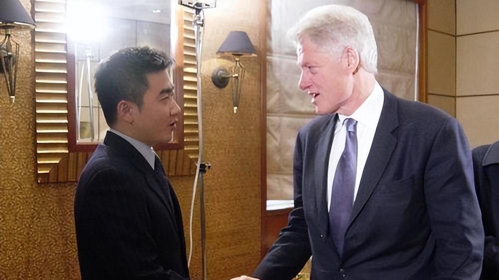 沦为“阶下囚”的5位主持人，个个不值得同情，最小入狱的仅23岁