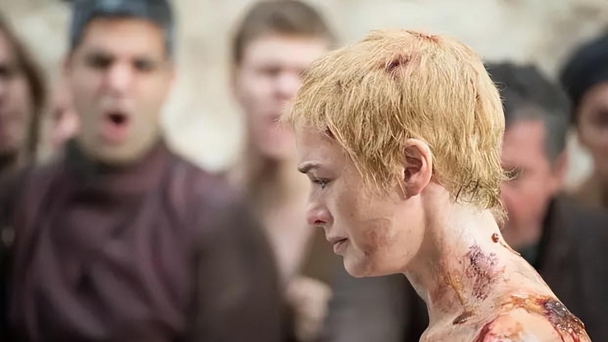 比莉·派佩：和《权游》瑟后一样，演到怀孕才不得不用上“裸替”