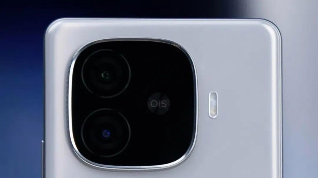 轻松做到一天一充，跑分也超200万，一款2000出头的高性价比手机