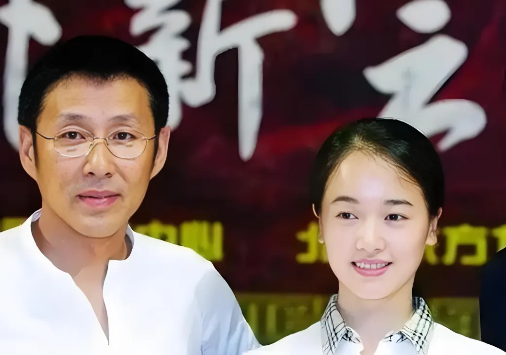 左小青：27岁与恩师传绯闻，43岁离婚甩掉亿万富翁，她的底气从何而来？