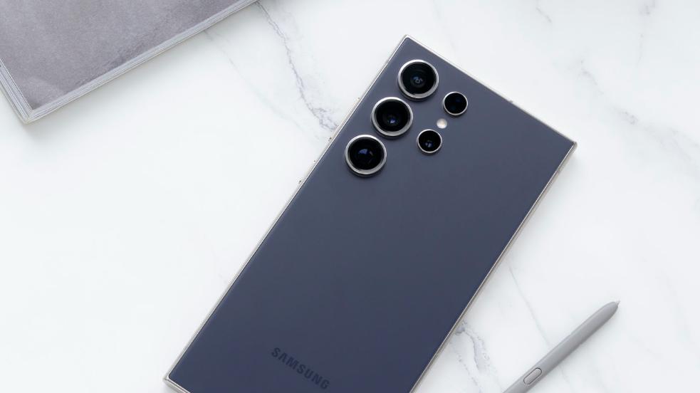 三星终于妥协，骁龙8Gen3+512GB+2K屏突降2960元，不好卖还能降