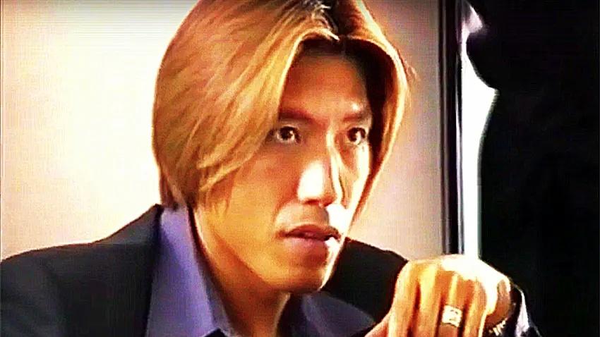 61岁张耀扬近况曝光，身材魁梧头但发胡子全白，网友直呼不敢认