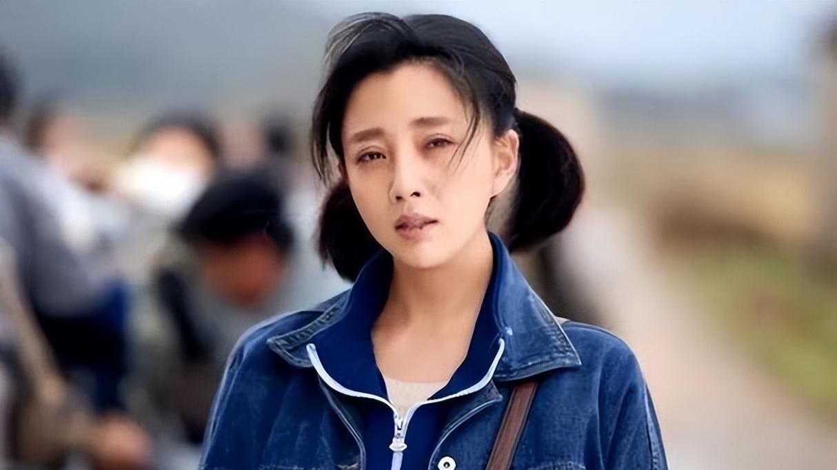 殷桃：余生好好走，被网友称之为“内娱第一尤物”，四十岁还单身