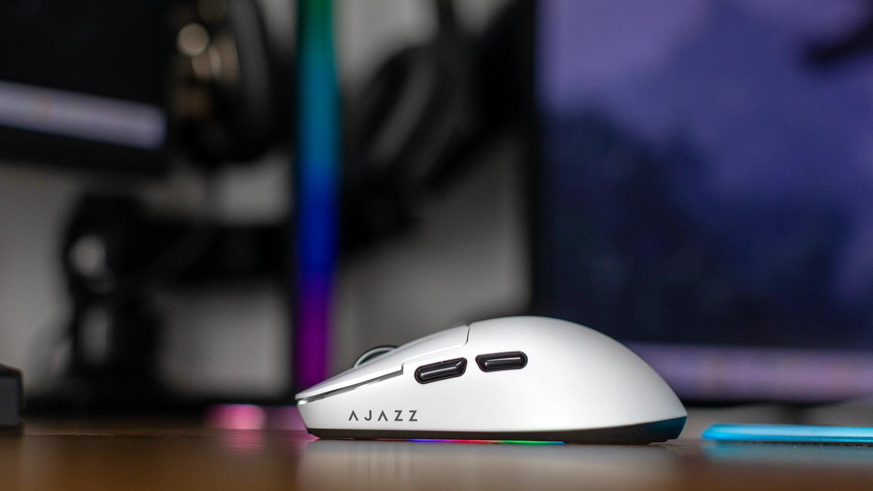 黑爵AJ159 PRO三模3395游戏鼠标，打BOSS轻盈精准更轻松