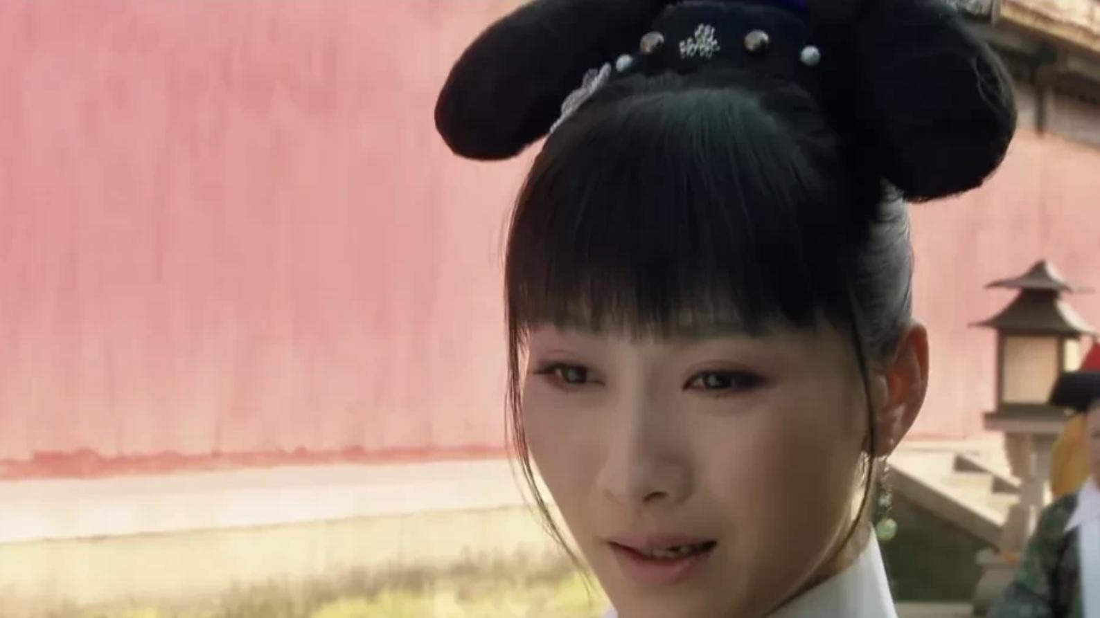 拍《甄嬛传》时，孙俪头太痒偷偷挠了一下，导演一看拍手道：太棒了，就这么演