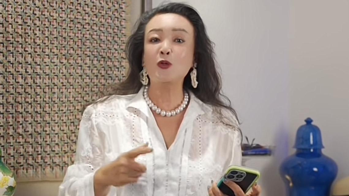 张兰发图锤大S出轨！涉及重婚罪还加入韩国邪教，拿孩子当筹码