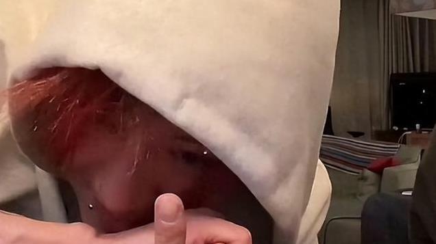 鹿晗凌晨醉酒直播，脏话怼黑粉，秀新纹身和满脸“钉子”!