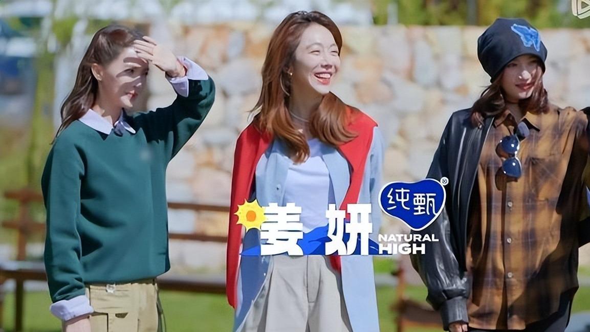 面对金晨和关晓彤，王安宇的双标和偏爱，隔着屏幕都感觉出来了