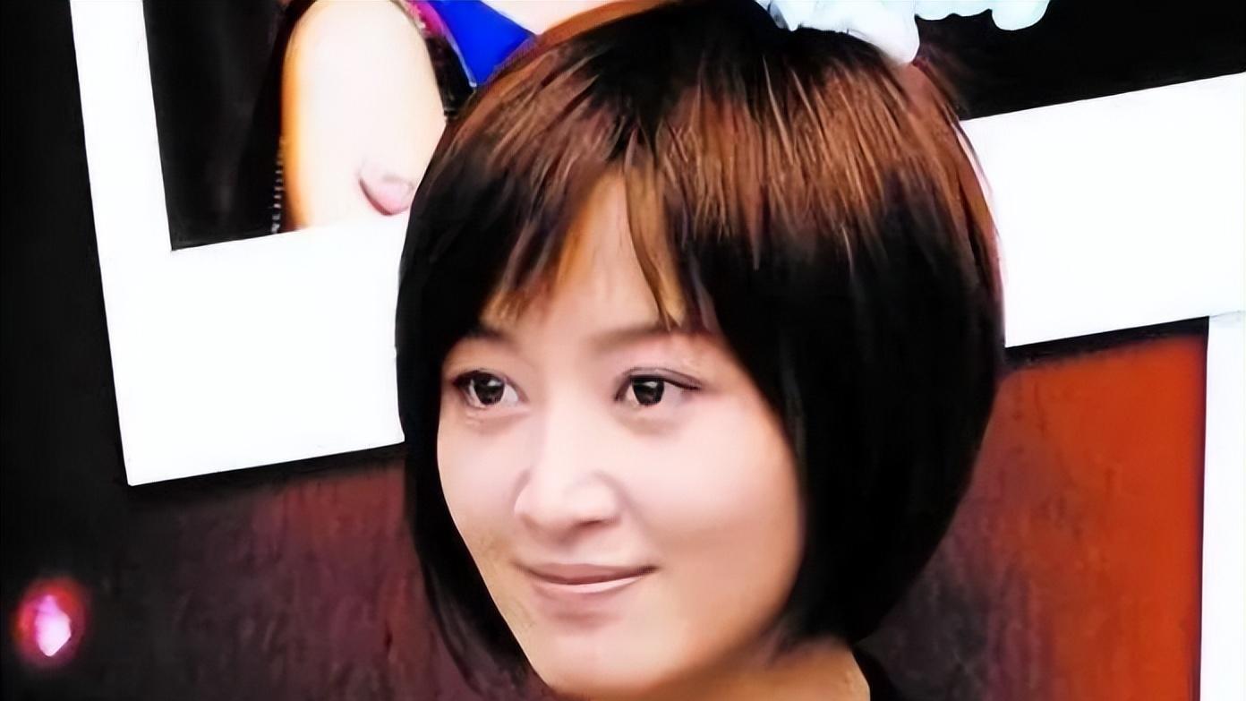 央视“最风流”女主持：曾将两位已婚男士玩弄于股掌，她现状如何