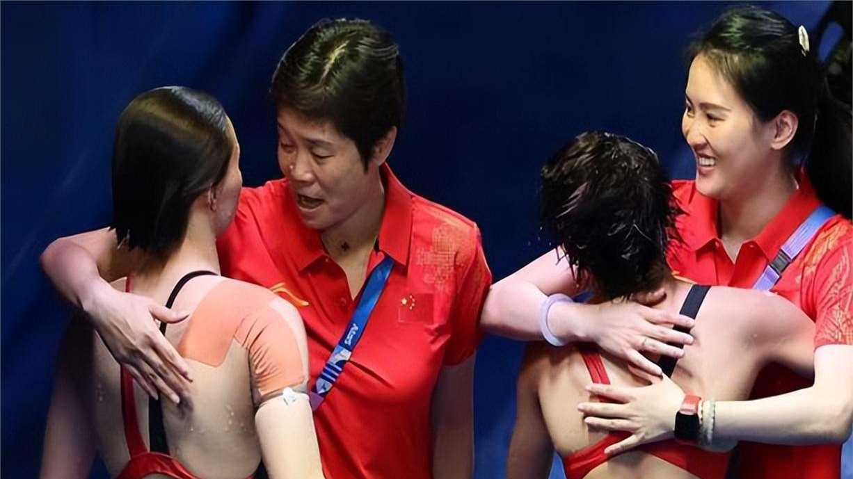 夺冠却痛哭？超越陈芋汐4.9分，陈若琳心疼：这背后的苦，我懂！