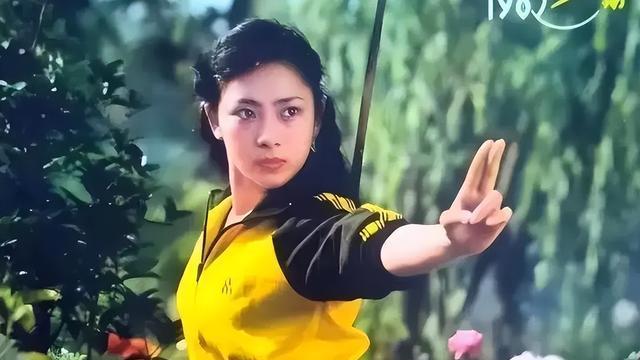 李连杰自食恶果，62岁利智衰老似老太，63岁前妻反而风采犹存！