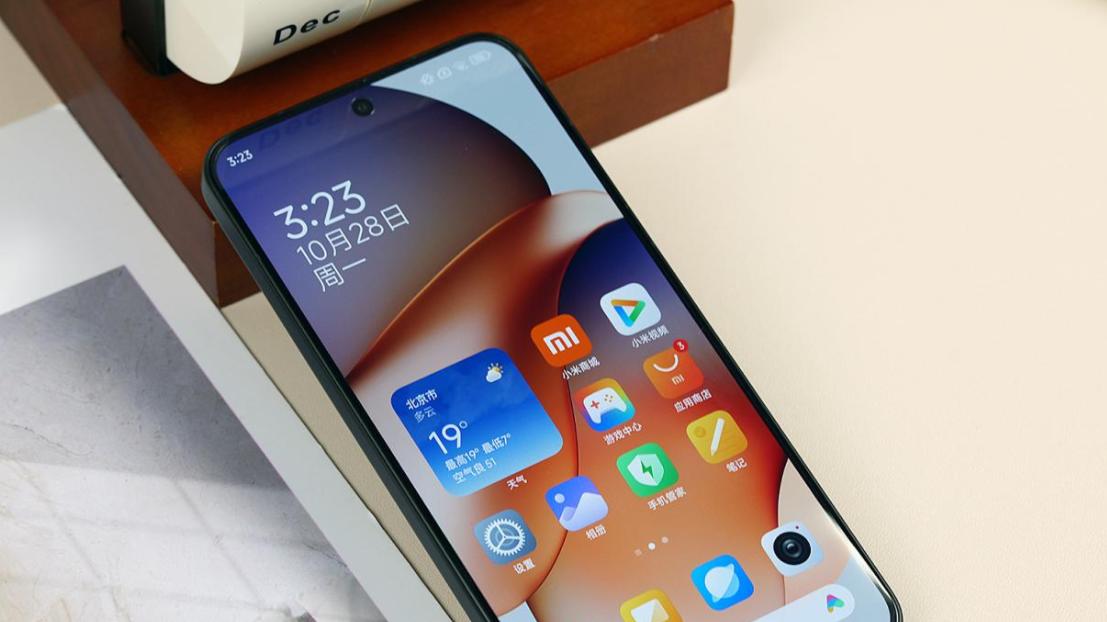 骁龙8至尊版+徕卡影像，提高了大电池，新出了高端机真不错！