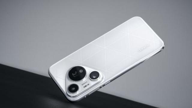 华为打响价格战，Pura70 Pro跌价1701元，顶配旗舰售价亲民了