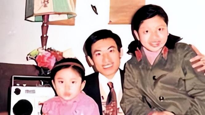 骗了我们30年，韩红父亲居然是家喻户晓的他，难怪都不敢得罪她