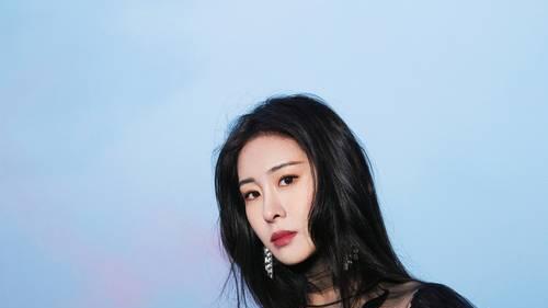 张碧晨孩子爹恋情疑曝光，网友：我们总会遇见懂自己的人