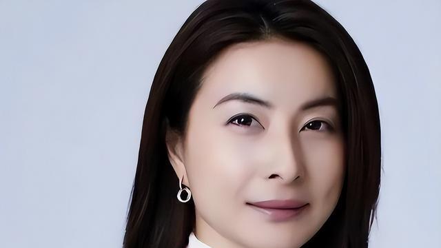 备战巴黎奥运的郭晶晶，面相都变了，当初黄圣依说的话应验了