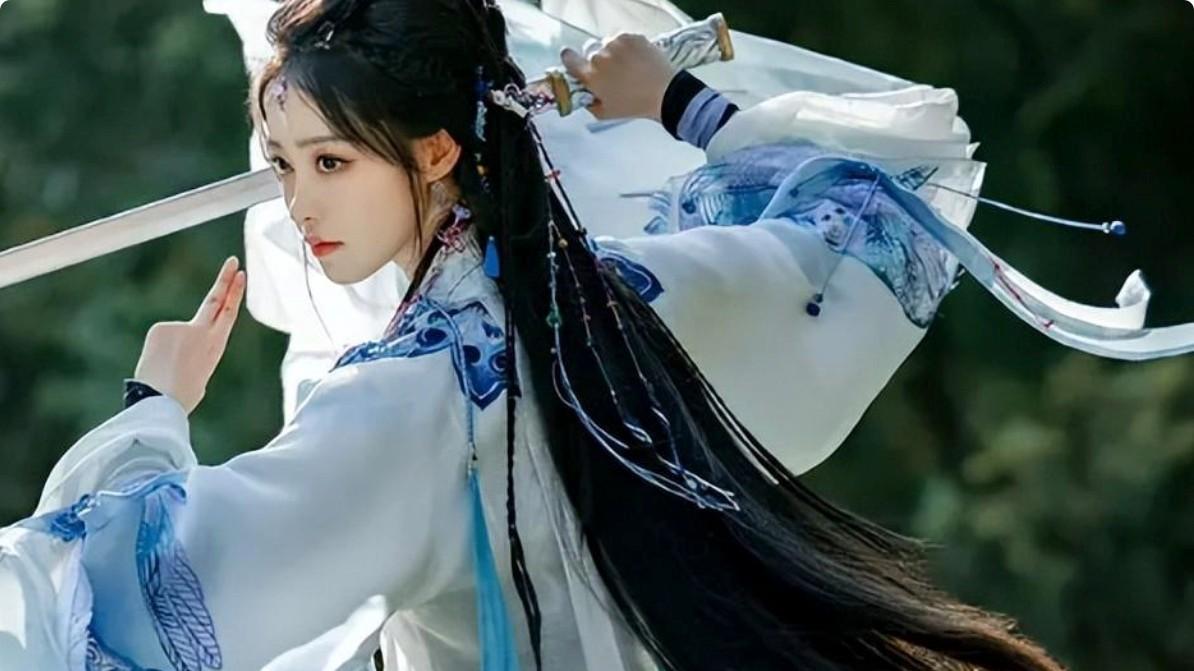 女演员长相很重要，《永夜星河》阿娇一出场，才知道啥叫媚骨天成