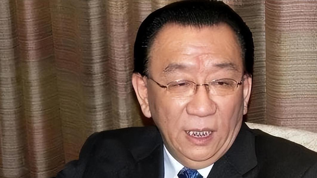 《反转！侯耀华徒弟首发声，曝将为德云社出头，杨家背后野心显端倪》