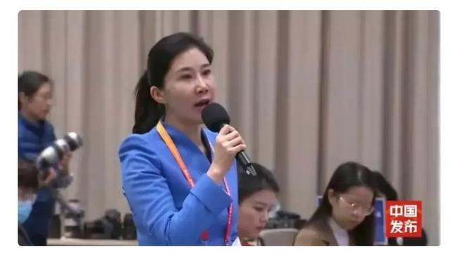 因一句“非法钓鱼”火了！这位女记者，彻底惹怒了钓鱼人