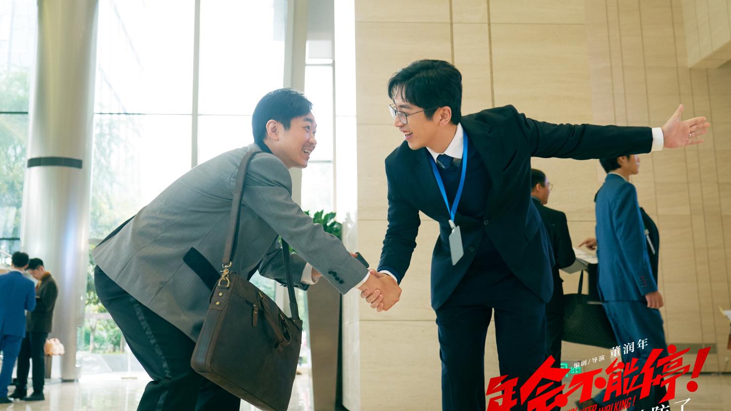 “蹭了”99亿票房的影帝拍烂片，观众照样不买账，日票房仅369元