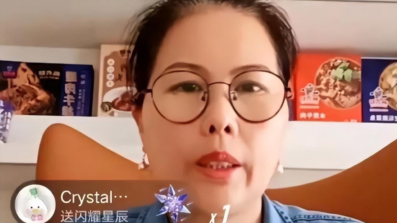 汪小菲保姆还原玥儿被抢细节：遭壮汉强行推倒抢走，腰也被闪了