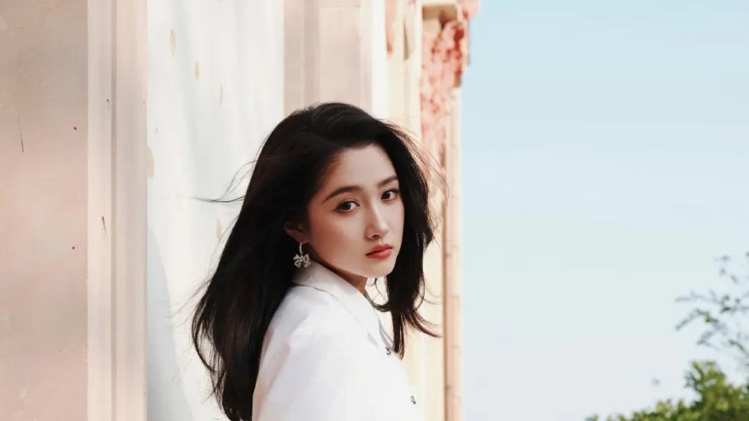 关晓彤有事瞒着鹿晗！宋轶、丞磊、毕雯珺、乌尔善、史策等合集