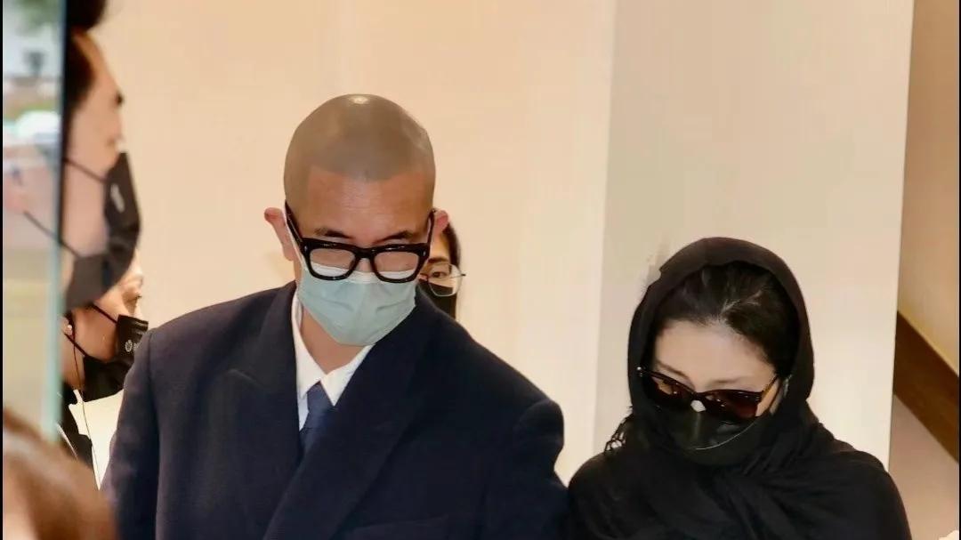 大S这经纪人还不如不解释，一解释漏洞百出