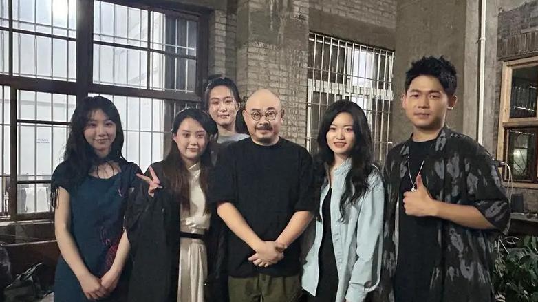 53岁刀郎线下演唱会门票价格曝光，网友：这是在做慈善吗？