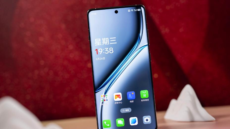 一加不断清仓，6100mAh8T曲面屏，骁龙8Gen3旗舰降至