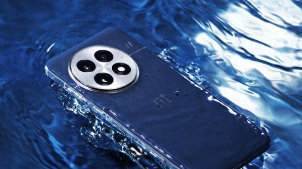 一加神秘新机曝光，前辈机皇一夜沦为百元机！