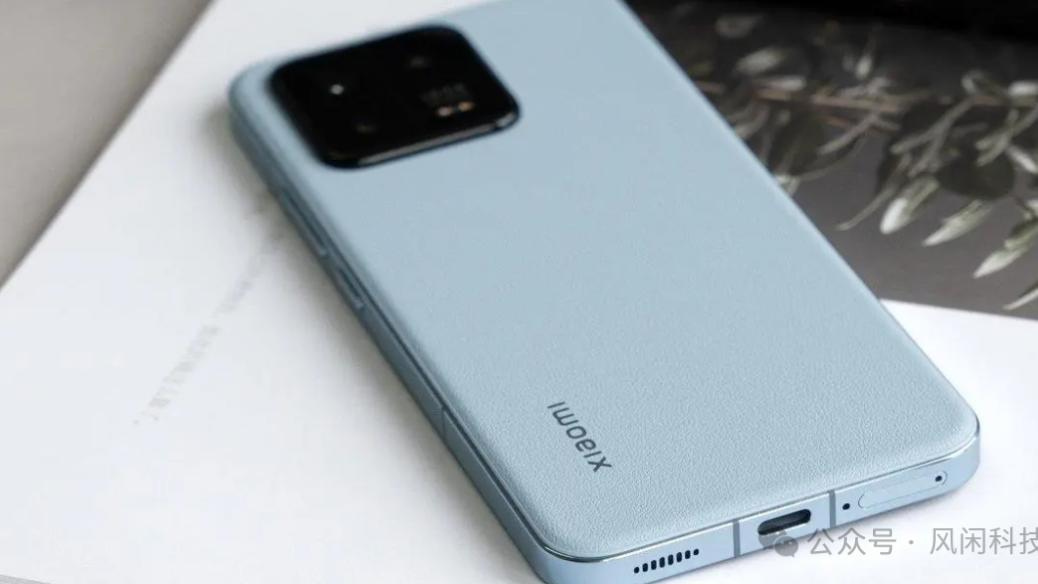 手机市场大变革：小米13价格暴跌，配置却依旧惊艳，你心动了吗？