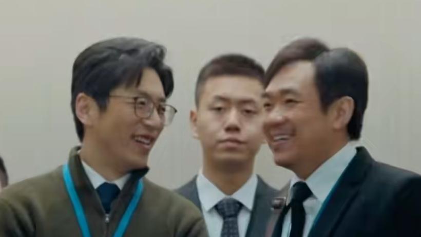 《年会不能停》明明是普通人的日常，却成了最大的笑话？
