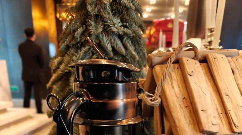 性能炸裂！骁龙8至尊版+2K屏+潜望长焦，仅4499起的一加13好用吗