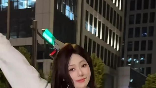 吴柳芳账号再次被禁，这次是被公司拖累，早年直播时早已披露原因