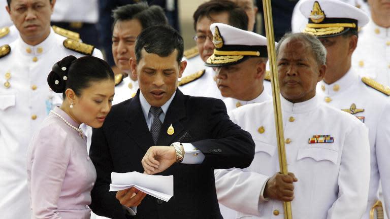 泰王扩充后宫嫔妃编制！西拉米重现海报，新宠普卡迪是骨感美人