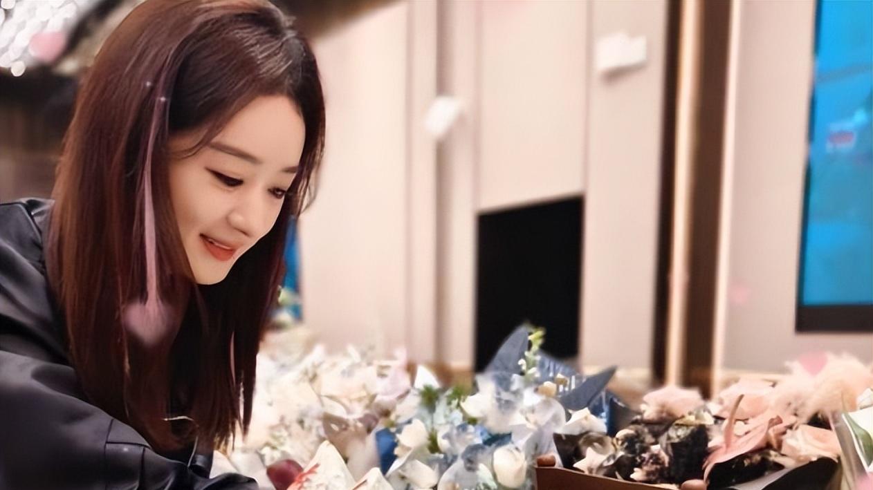 赵丽颖和杨紫新剧官宣，为何都与热度低男艺人合作？双方差距明显