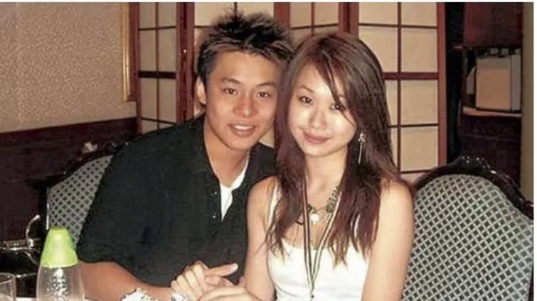 霍启仁求婚成功：跨越国界的爱情盛宴