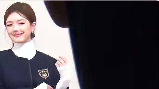 赵露思生图被吐槽鼻子抢镜 粉嫩元气妆容拍广告鼻子依旧很奇怪