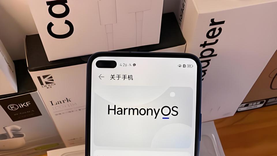 鸿蒙NEXT“扩容”：麒麟990机型加入，荣耀老机型或跟进！