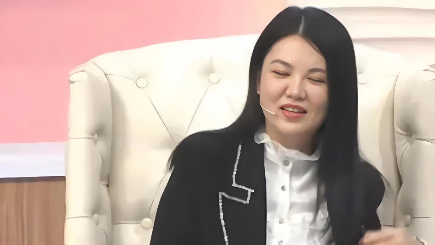 杜淳老婆怒斥保姆偷吃她舍不得吃的进口水果，被抓包后态度嚣张