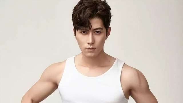 传陈学冬退圈去美国，本人清空微博，粉丝很揪心坐等男神回应