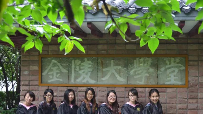 “少爷公主给条活路”，硕士年薪仅7万，让多少985毕业生破防了