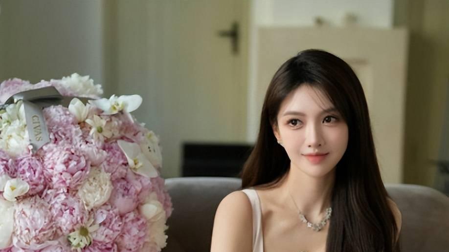 惊爆！黄晓明道歉事件背后：知情人曝叶珂如何挥霍两千万，怀孕真相引发争议