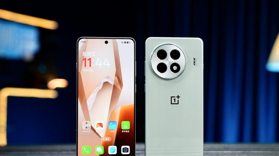 一加Ace5系列已正式发布：对比红米K80系列，参数有多大区别？