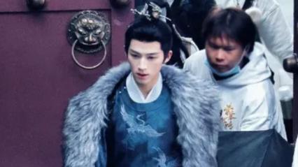 优酷全网独播！又一古装悬疑剧来袭，女主披风高马尾帅爆，男主是新晋古装男神