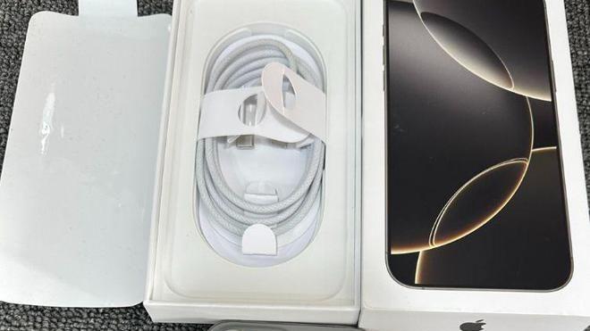 第三方购买iPhone一定要认真验机！又有网友买到iPhone16后封机