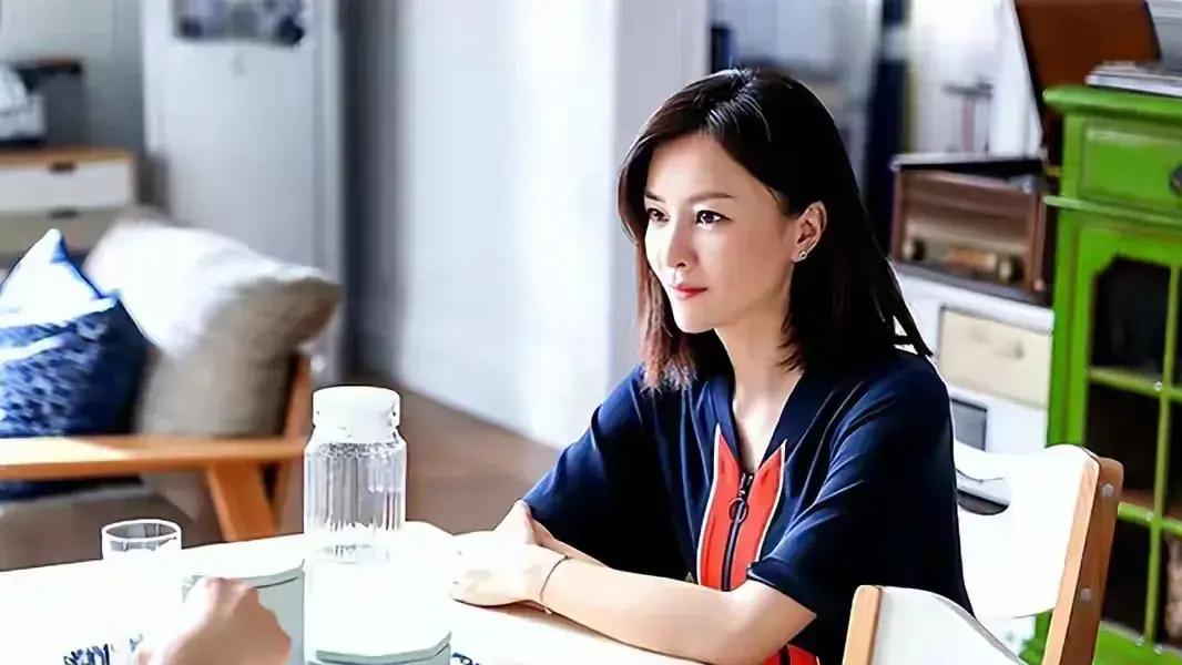 刘孜: 与富商相恋3个月闪婚，婚后生一子，丈夫一家把她宠成宝