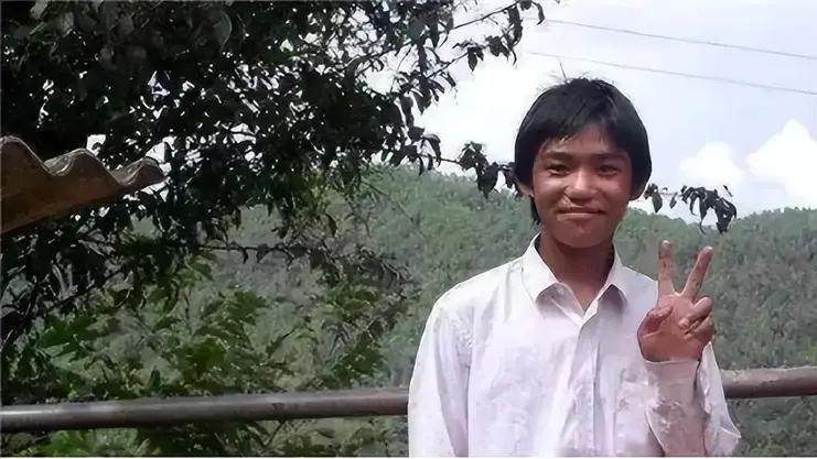 变形结束后不愿回村，向富爸爸要钱被拉黑的吴宗宏，现在怎样了？