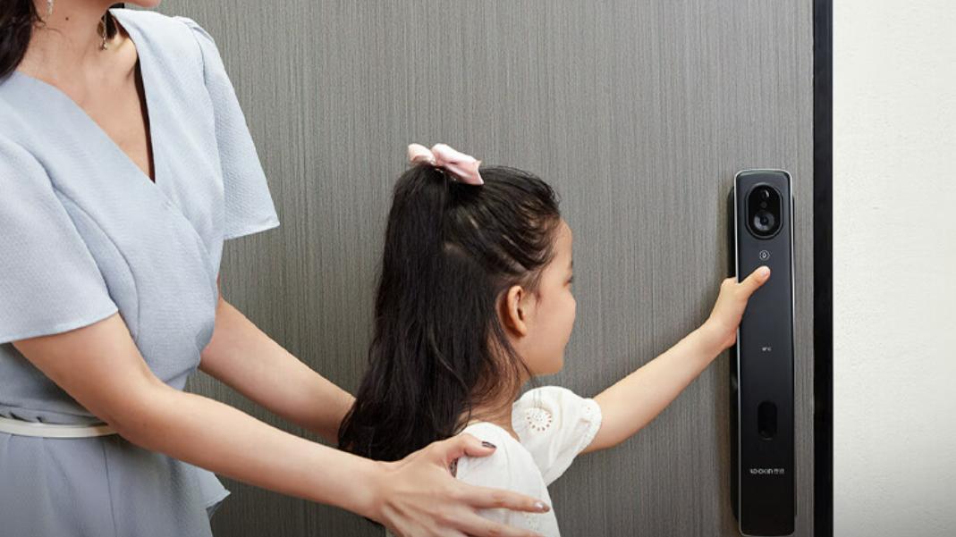 智能指纹锁真的就安全吗，哪种指纹锁适合家里用？看看内行人怎么说