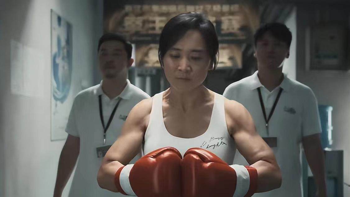 王晶点评贾玲《热辣滚烫》，言辞犀利，观众听完直呼：不愧是专家